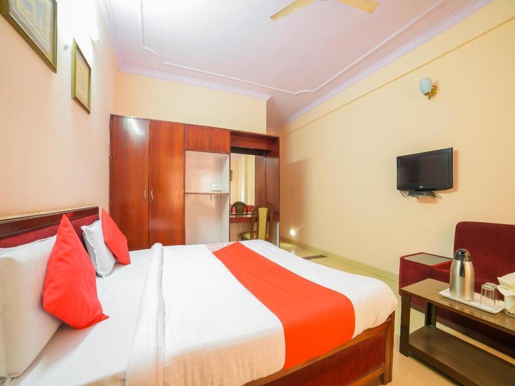 Hotel Mayur Deluxe ميروت المظهر الخارجي الصورة